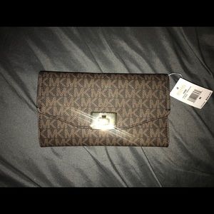 Michael Kors Brown Wallet NWT